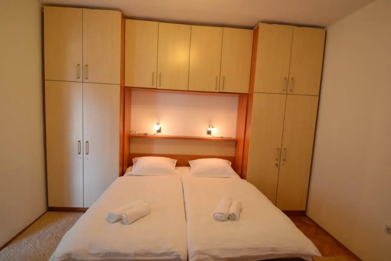 Apartments Popo Starigrad Paklenica Chorvatsko