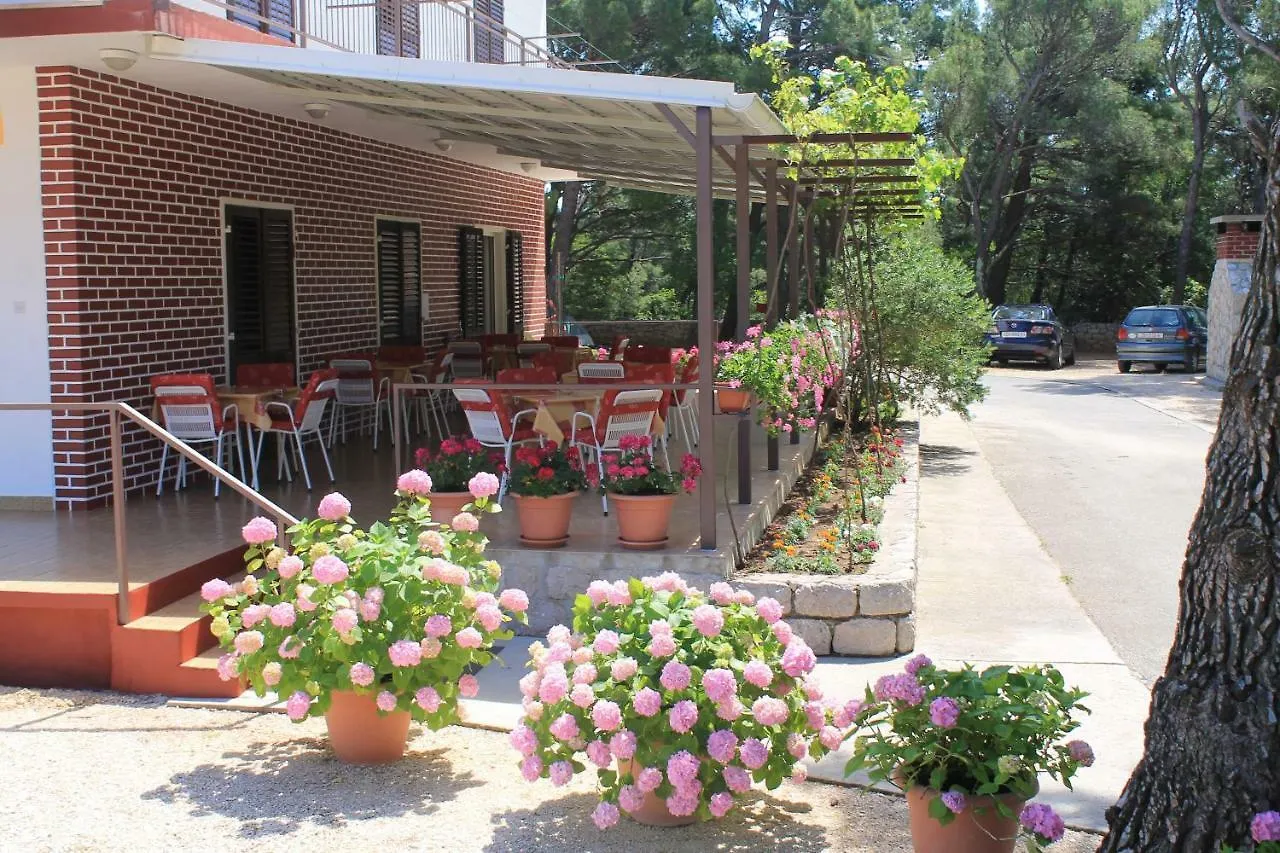 Apartments Popo Starigrad Paklenica Chorvatsko